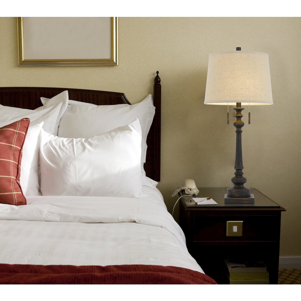 60W x 2 Torrington resin table lamp with pull chain switch and hardback linen shade. Picture 2