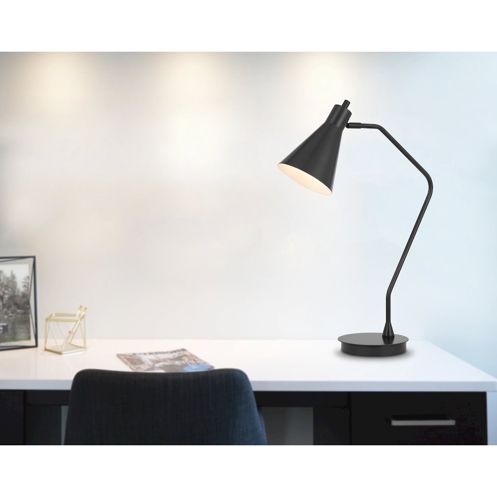 Type A led bulb 12W max. Capstone task metal table lamp with swivel shade. Picture 3