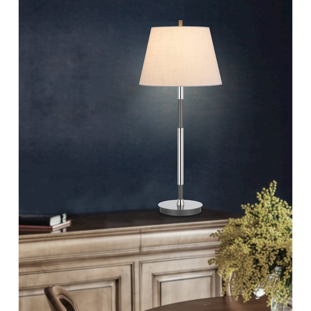 150W 3 way Ciudad metal two tone table lamp. Picture 4