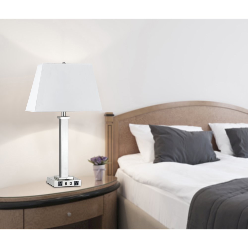 100W Metal Night Stand Lamp. Picture 3