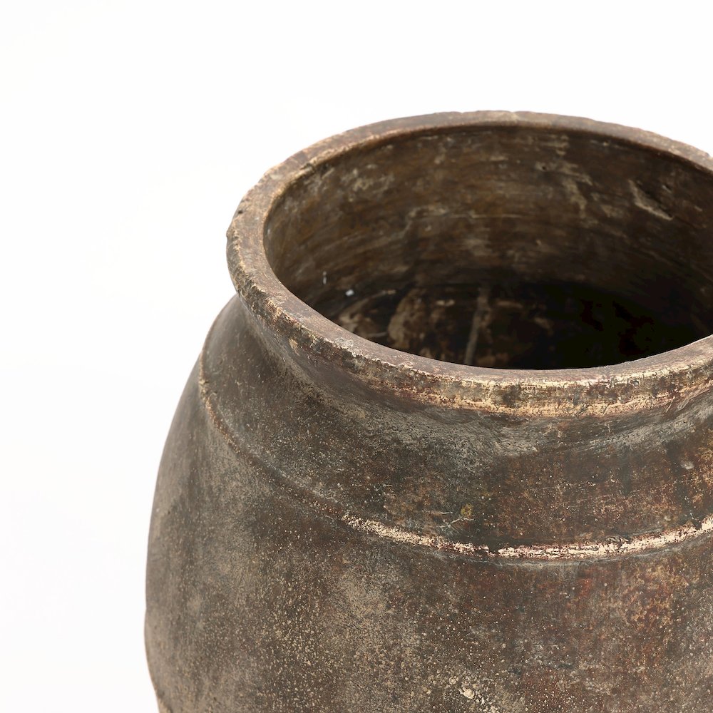 Rustic Ginger Root Brown Terracotta 13.6-Inch Tall Indoor and Outdoor Urn Vase. Picture 4