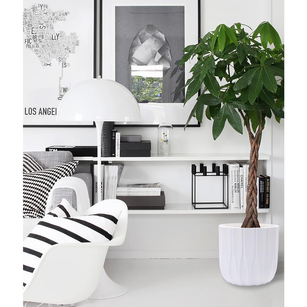 White MgO 14.5-in Round Planter. Picture 4