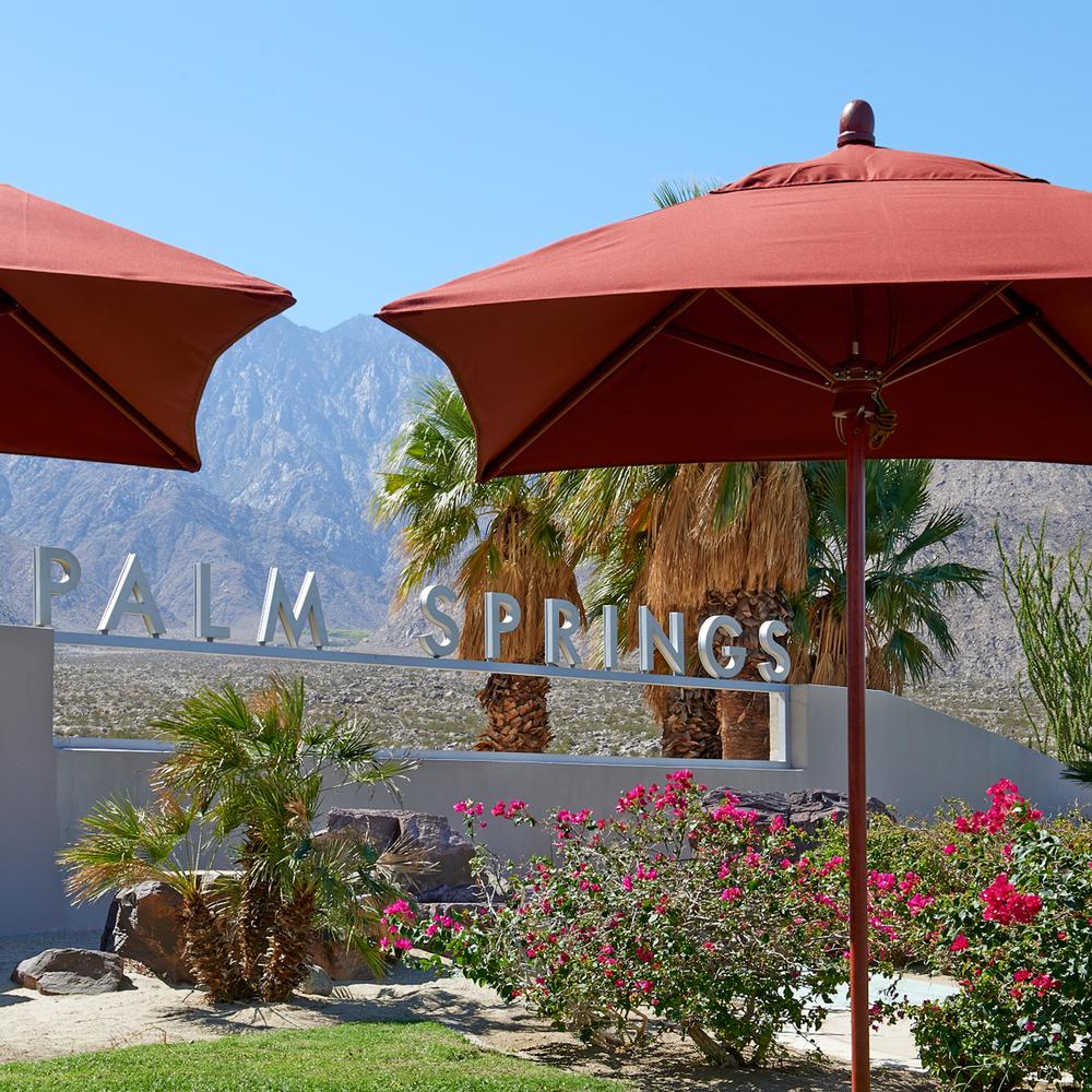 California Umbrella 6' Grove Series Patio Umbrella. Picture 2