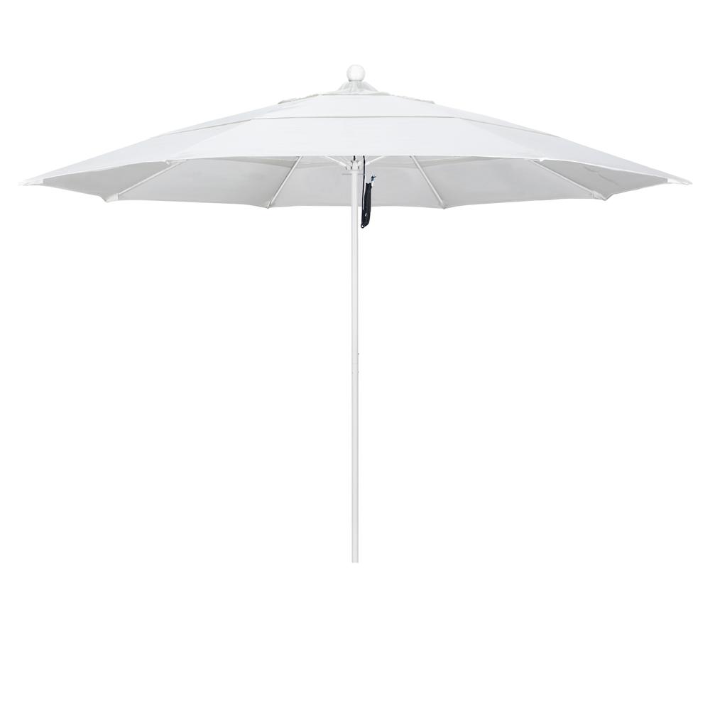 California Umbrella 11' Venture Series Patio Umbrella. Picture 1