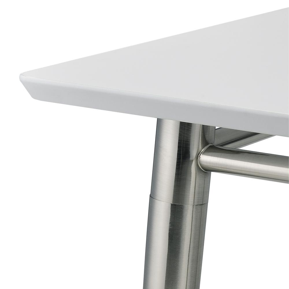 Brooklyn Square Top End Table. Picture 3