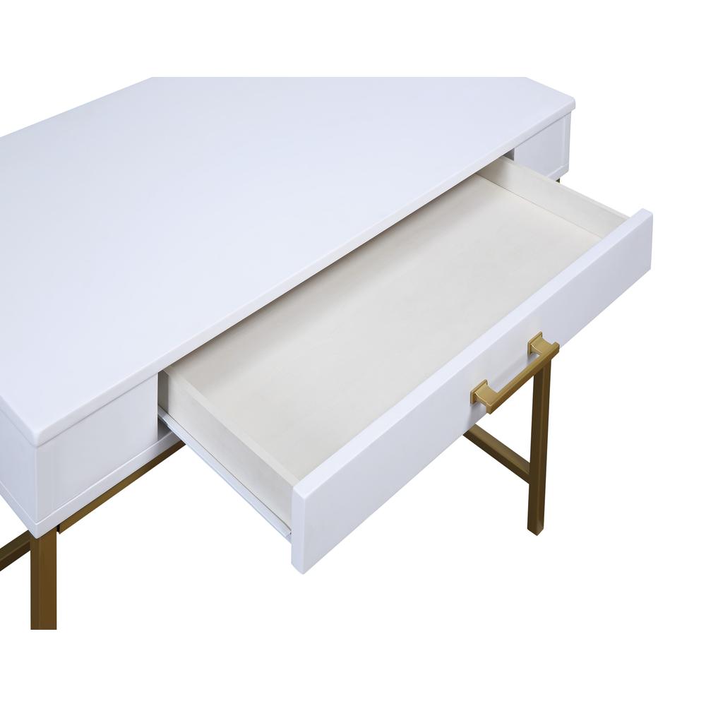 Modern Life Desk. Picture 5