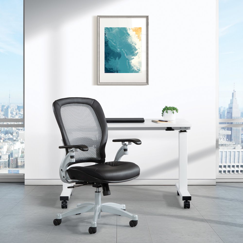 Professional Light AirGrid® Chair. Picture 6