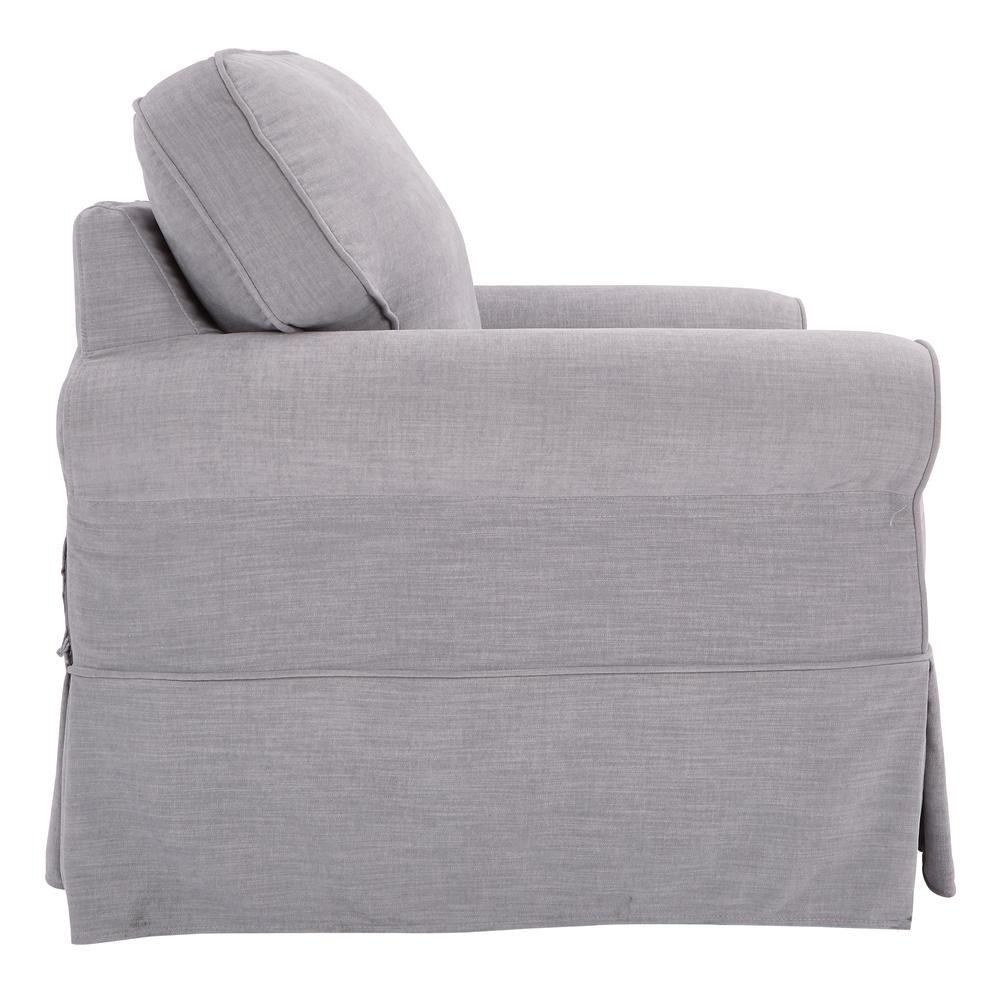 Chair with Fog Slip Cover. Picture 3