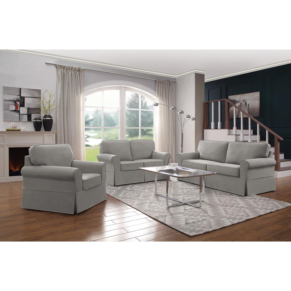 Chair with Fog Slip Cover. Picture 7