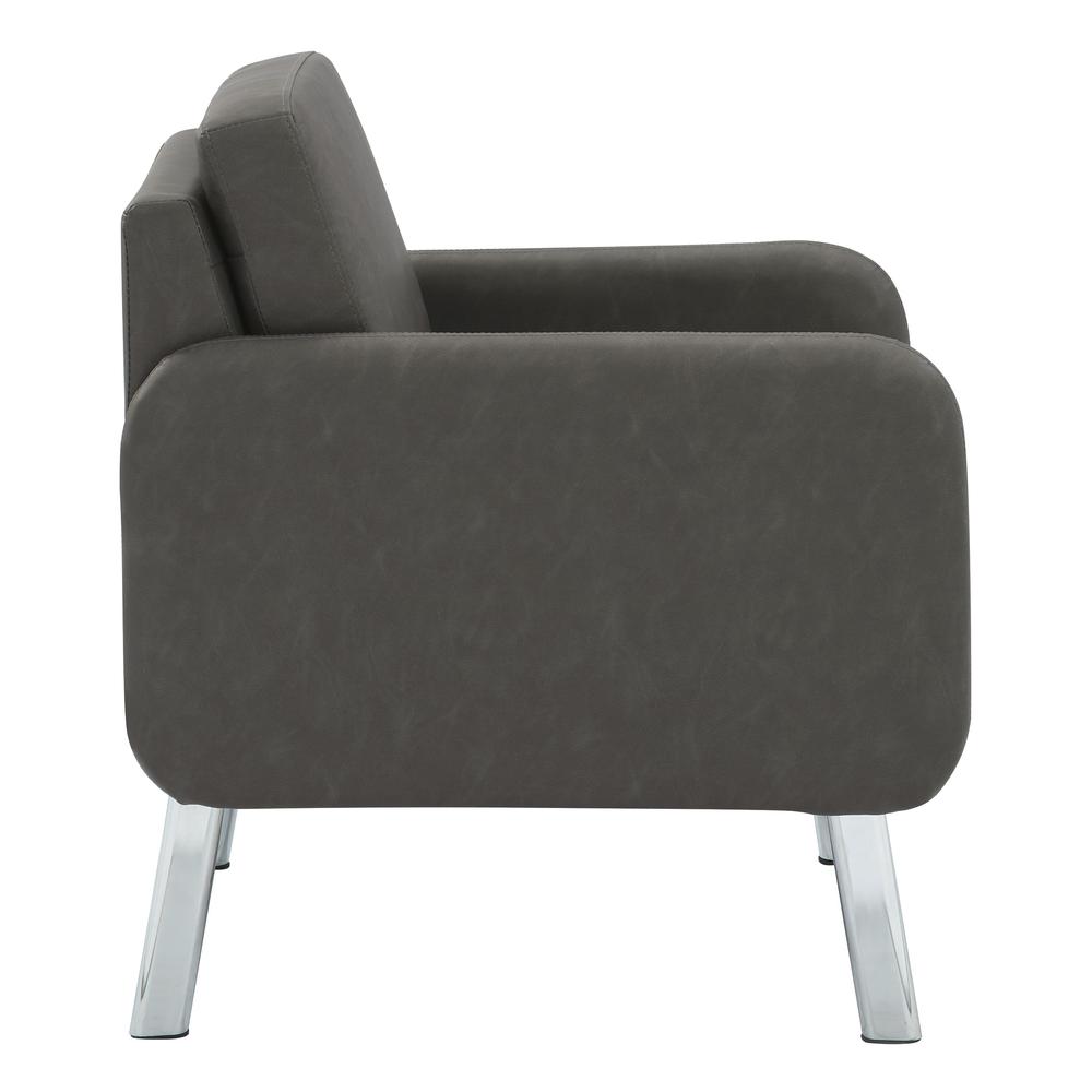 Lounge Chair in Faux Leather. Picture 3