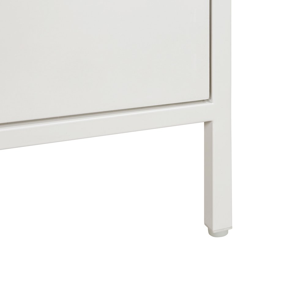 Freeport 3-Drawer Accent Storage. Picture 10