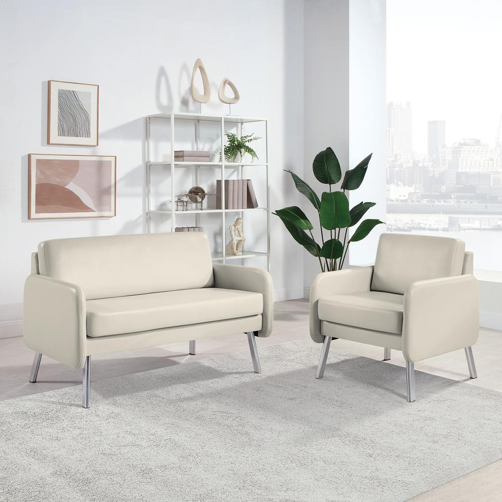 Lounge Chair in Faux Leather. Picture 6