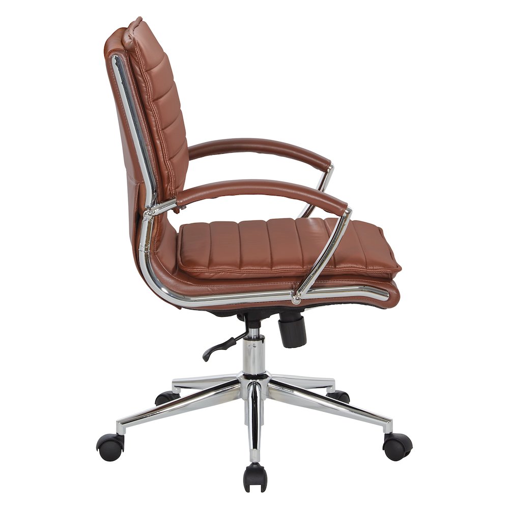 Mid-Back Manager's Chair in Saddle Faux Leather, Chrome Arms & Base. Picture 4