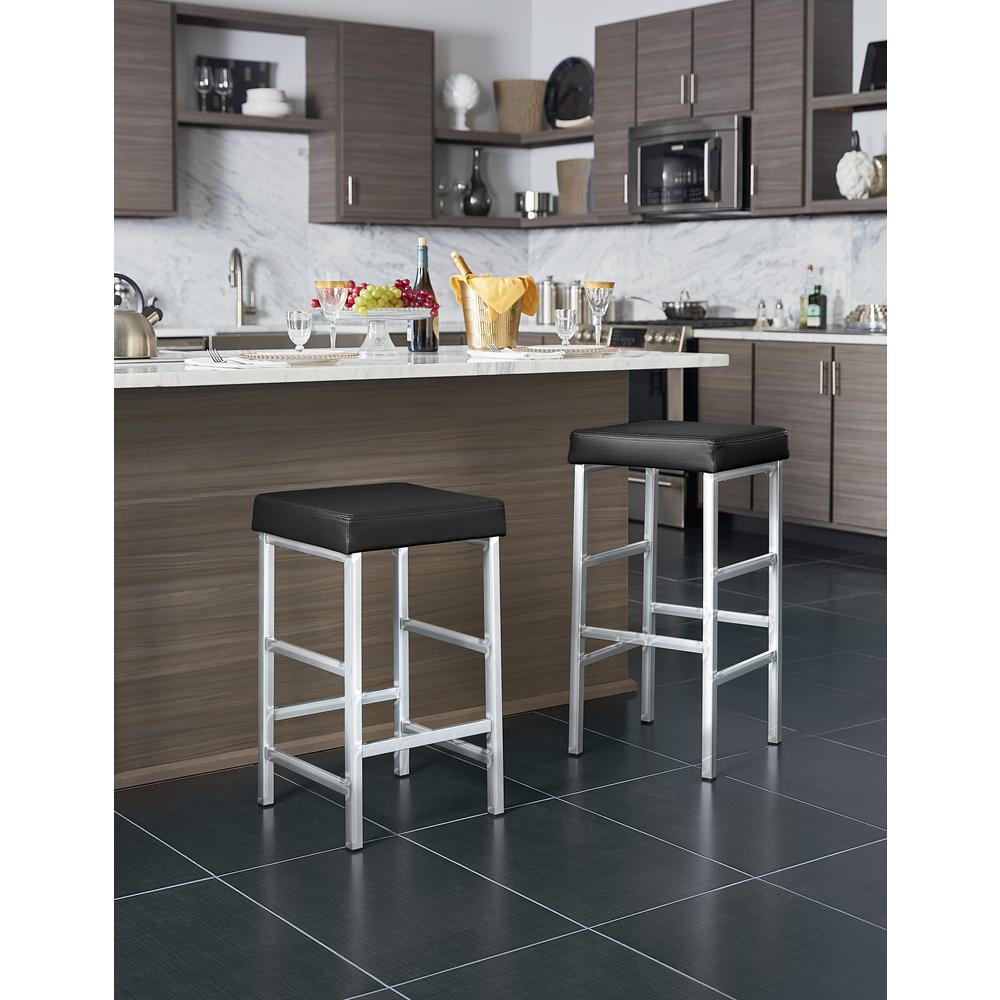 30in. Chrome Backless Stool in Black Vinyl, MET1330C-BK. Picture 4