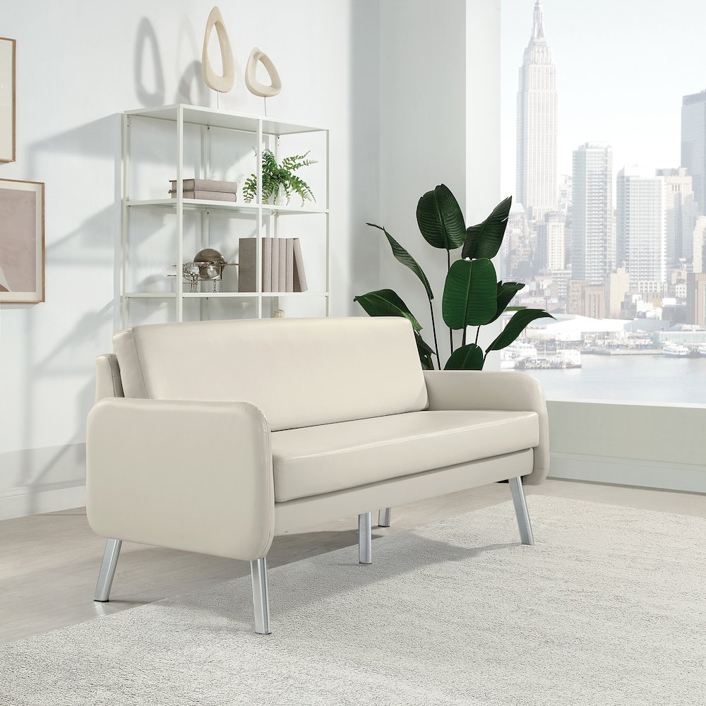 Lounge Sofa in Faux Leather. Picture 5