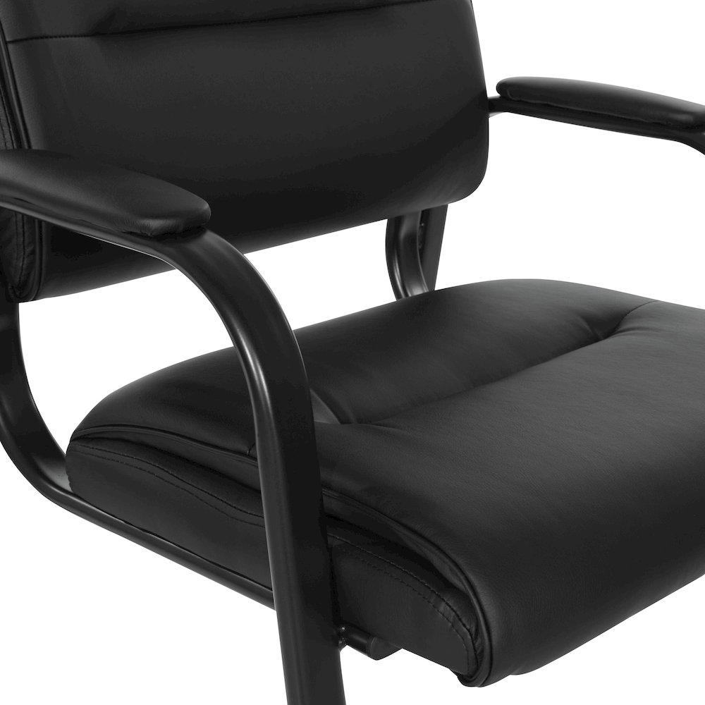 Guest Chair. Picture 7