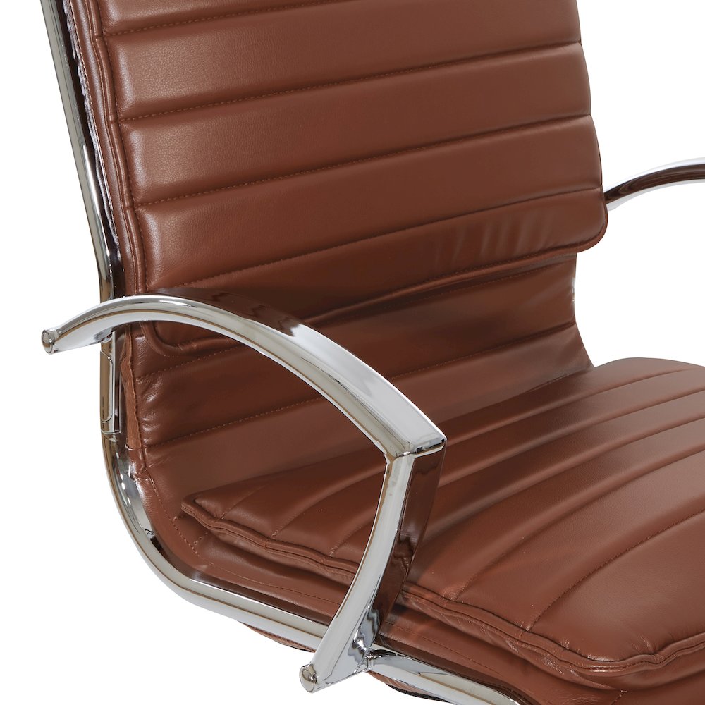 High-Back Manager's Chair in Saddle Faux Leather, Chrome Arms & Base. Picture 8
