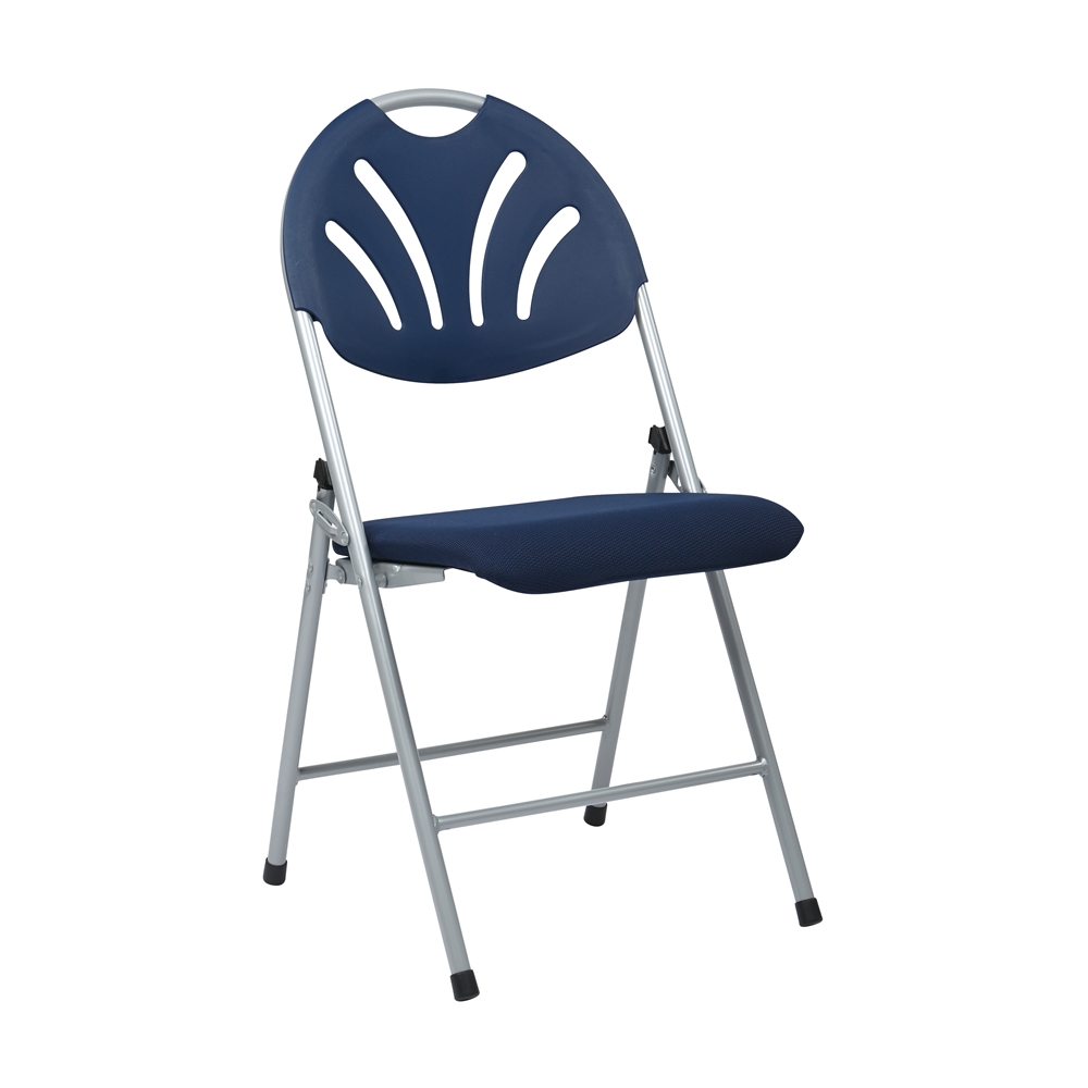 Folding Chair with Plastic Fan Back. Picture 1