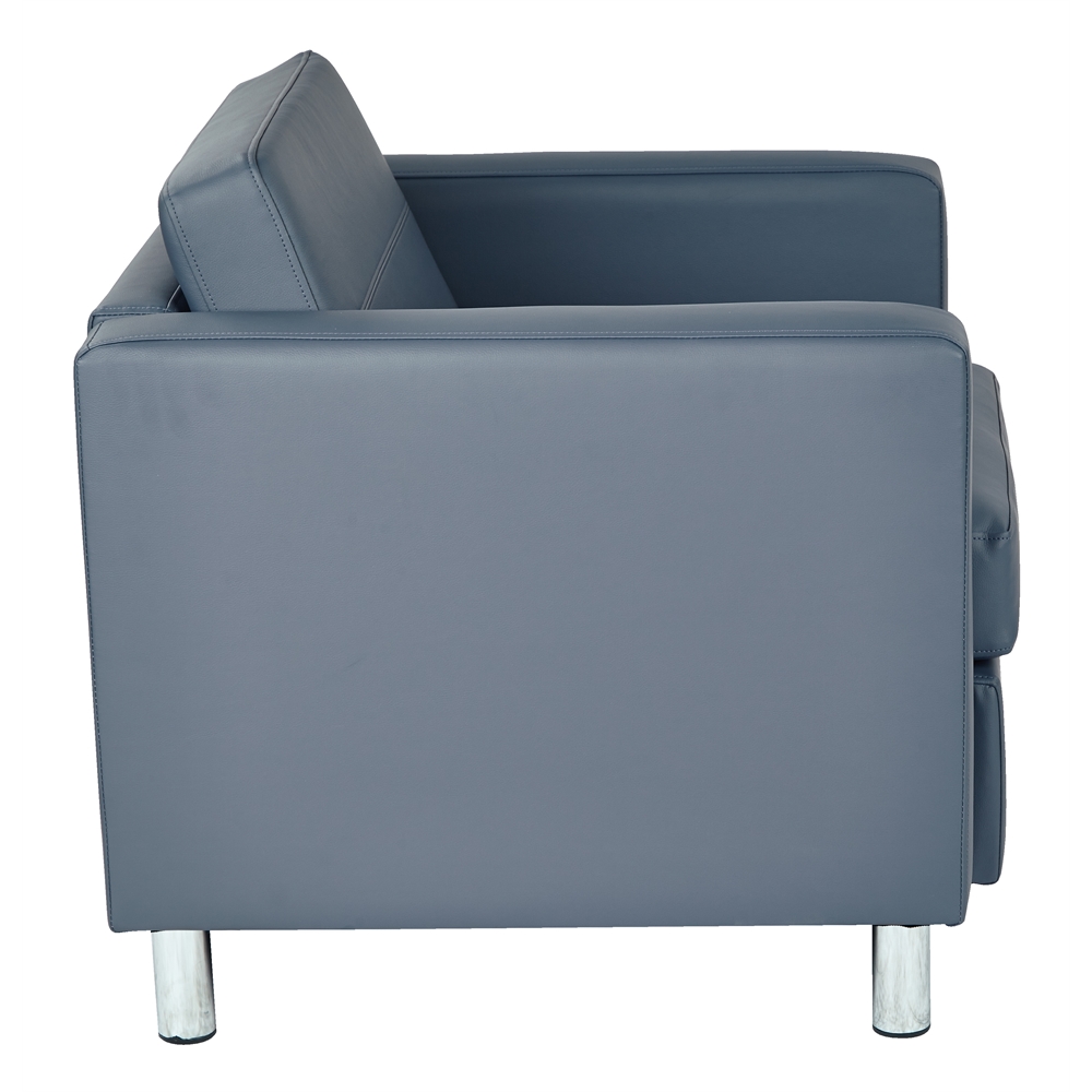 Pacific Armchair. Picture 2