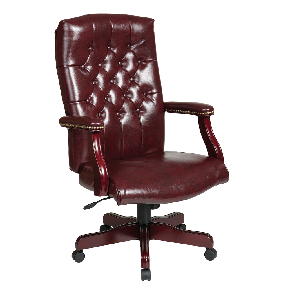 Traditional Executive Chair with Padded Arms. Picture 1