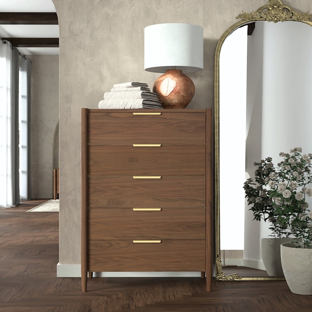 Sinclair Chest, Walnut. Picture 2
