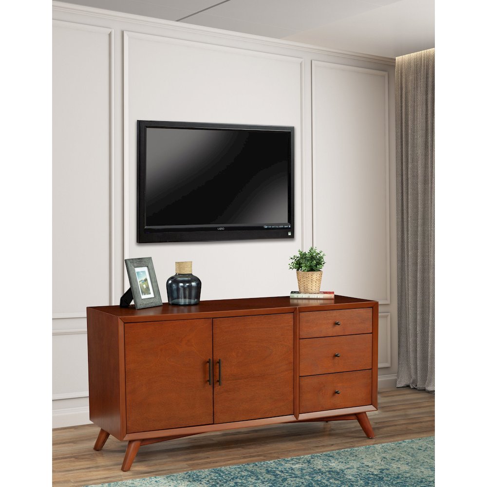 Flynn Sideboard, Acorn. Picture 4