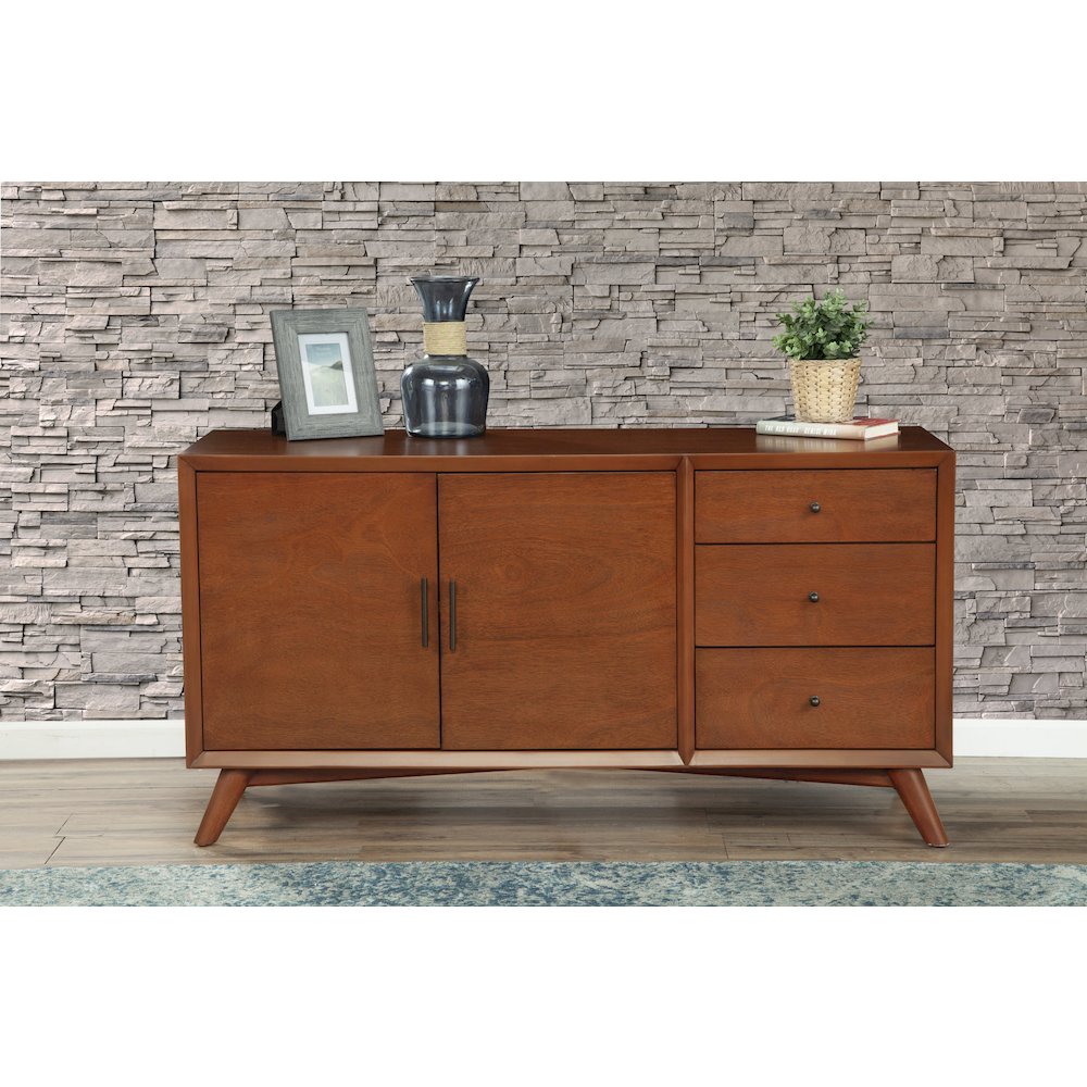 Flynn Sideboard, Acorn. Picture 3