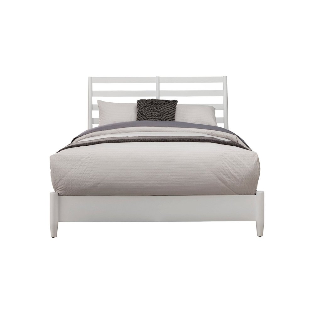 Flynn Retro Standard King Bed w/Slat Back Headboard, White. Picture 1