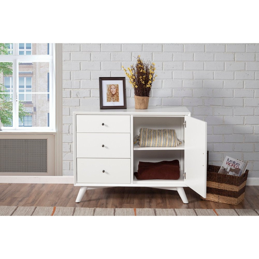 Flynn Accent Cabinet, White. Picture 2