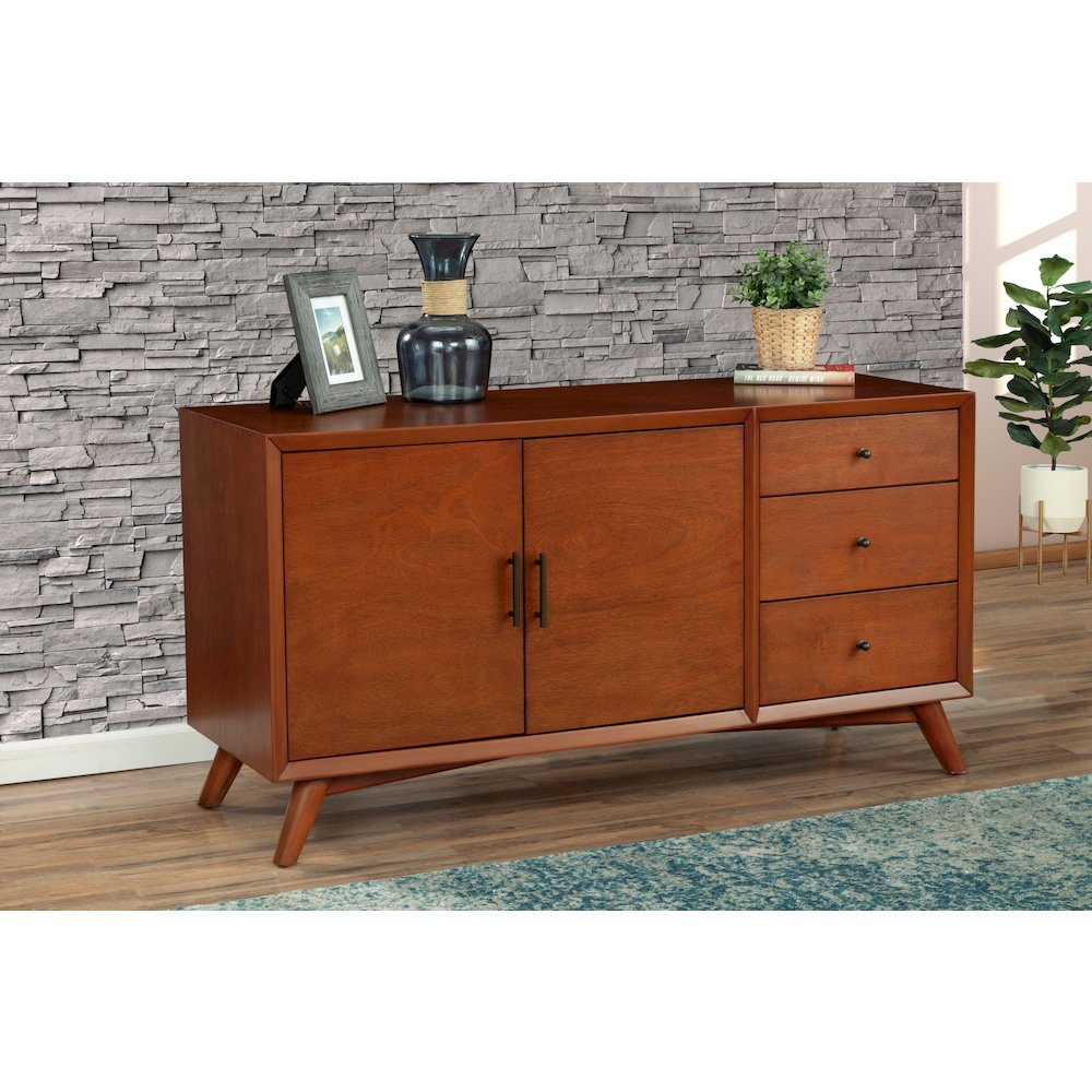 Flynn Sideboard, Acorn. Picture 5