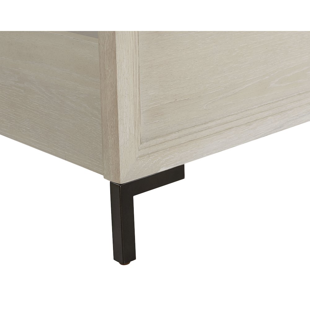Bradley Queen Platform Bed. Picture 7