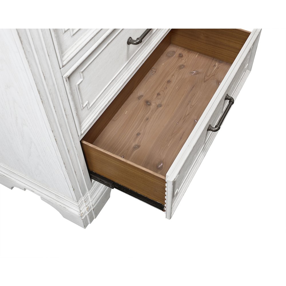 Clara Chest. Picture 11