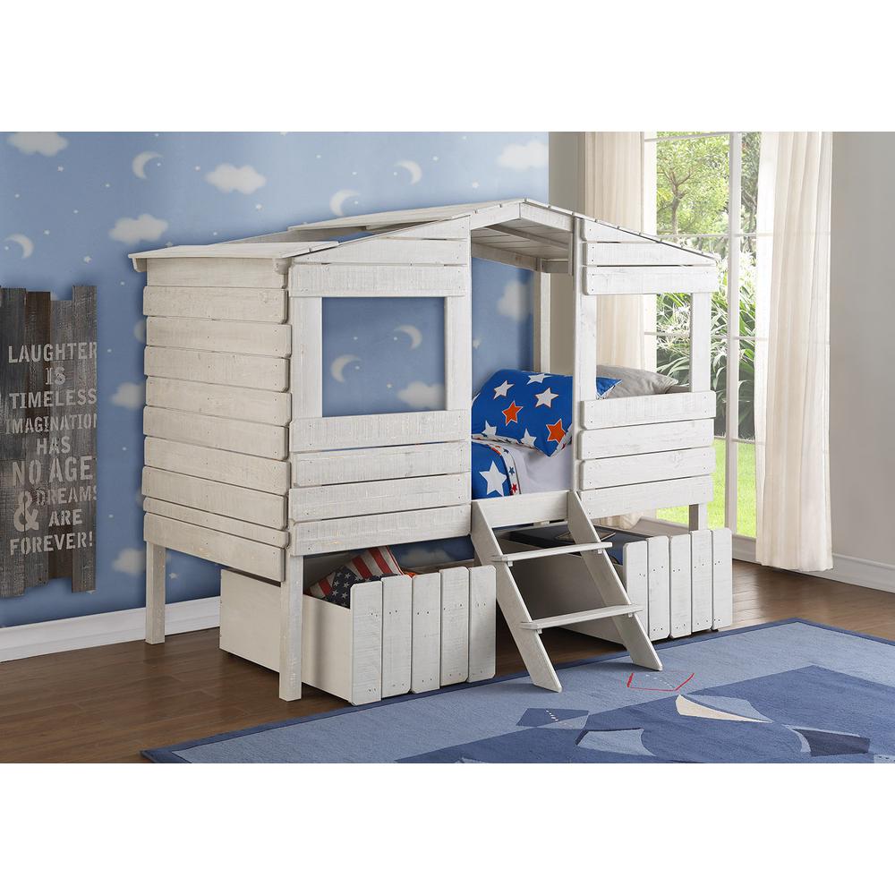 Twin Tree House Low Loft Bed. Picture 4
