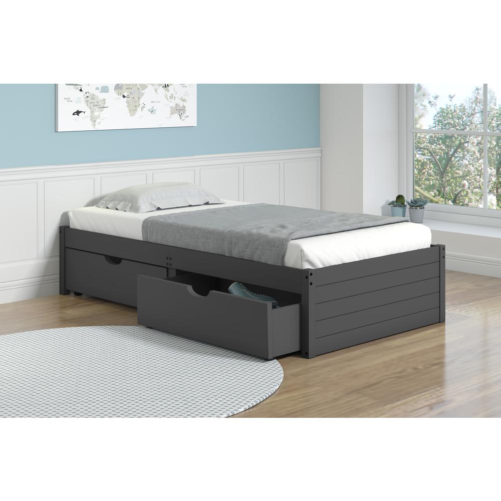 Twin Bed. Picture 2