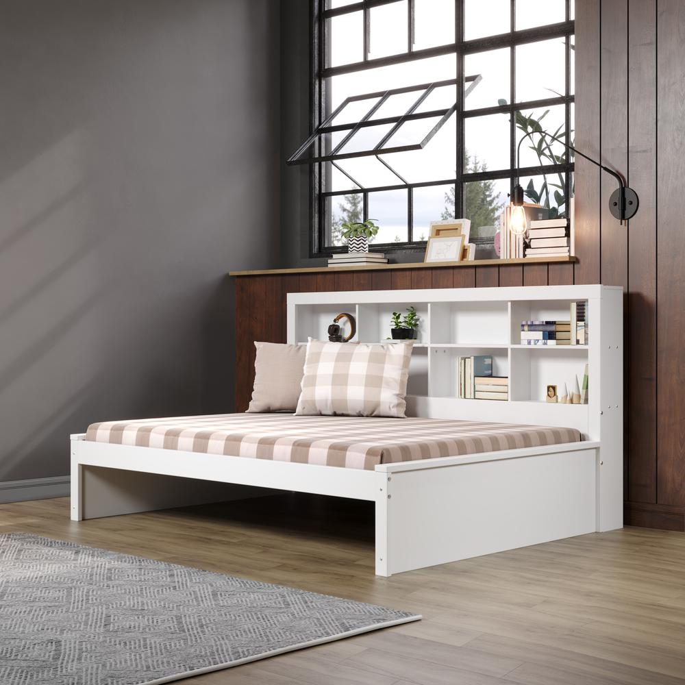 Full Bookcase Day Bed In White. Picture 3