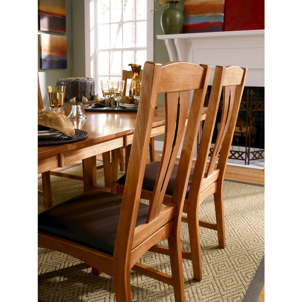 Cattail Bungalow Comfort Side Chair, Warm Amber Finish. Picture 3