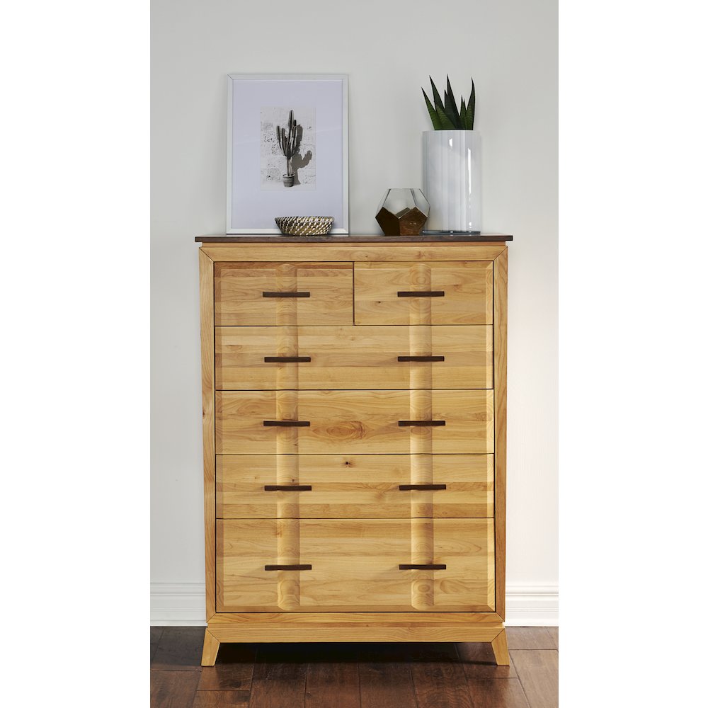 Modway Chest. Picture 1