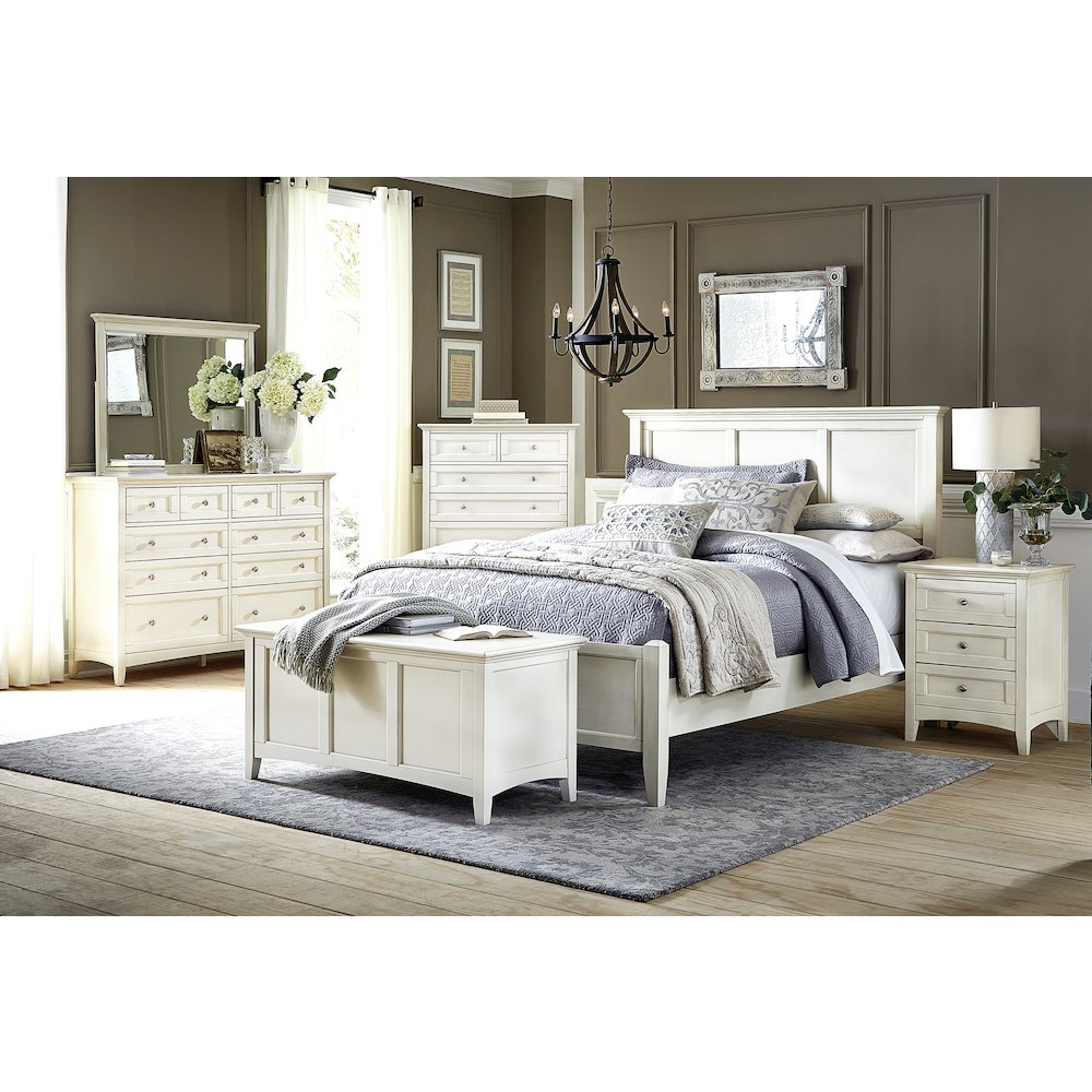 Northlake King Panel Bed, White Linen. Picture 4