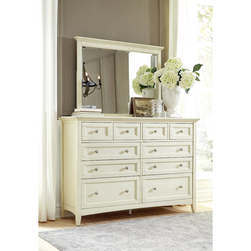 Northlake Dresser, White Linen. Picture 5