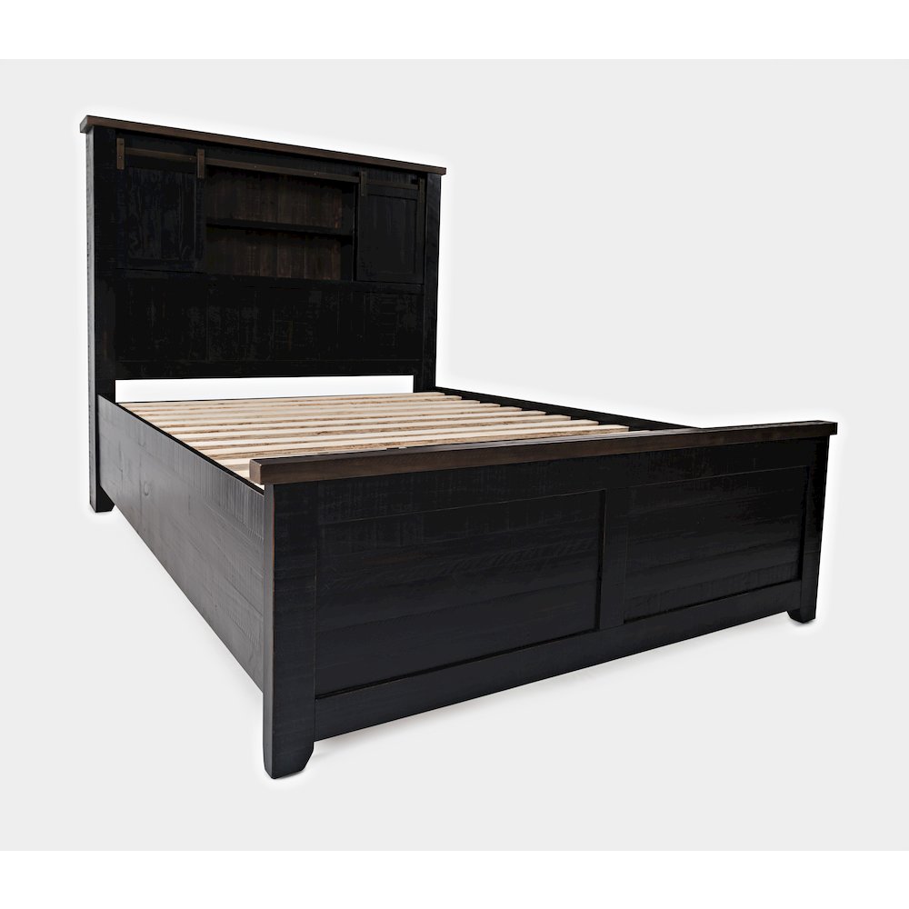 Madison County Rustic Reclaimed Pine Farmhouse King Barn Door Bed. Picture 14