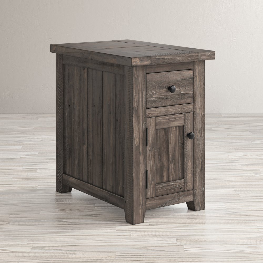 Madison County Rustic Reclaimed Pine Farmhouse Chairside Table. Picture 12