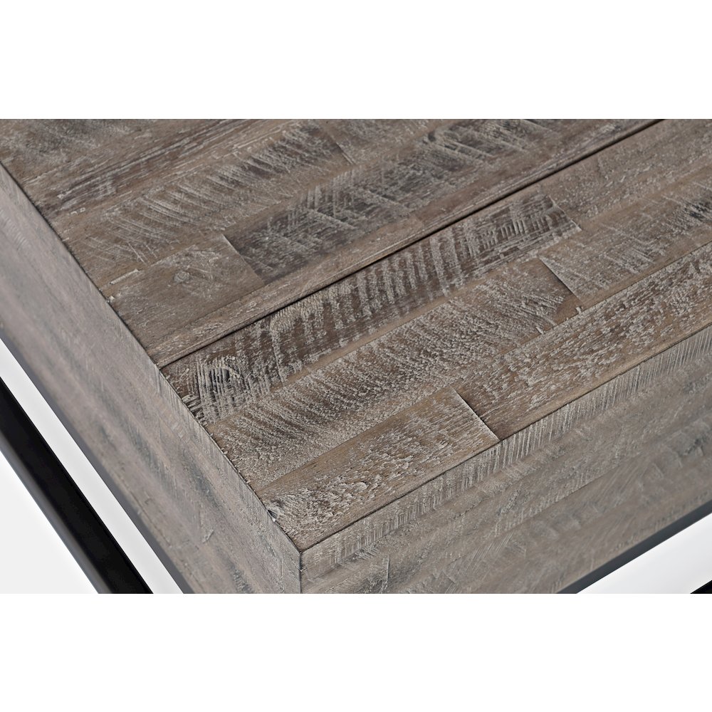East Hampton Distressed Solid Wood Lift-Top Coffee Table. Picture 6