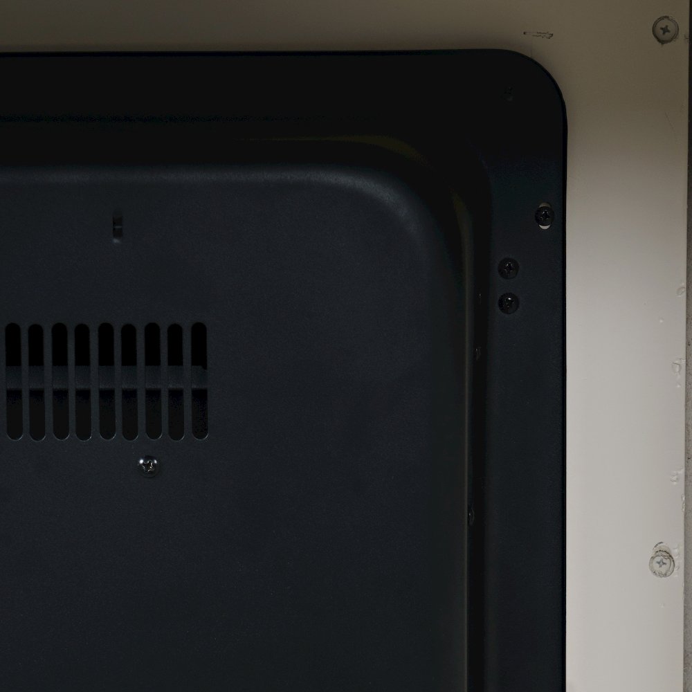 Urban Icon Contemporary 32" Electric Fireplace Console TV Stand. Picture 3