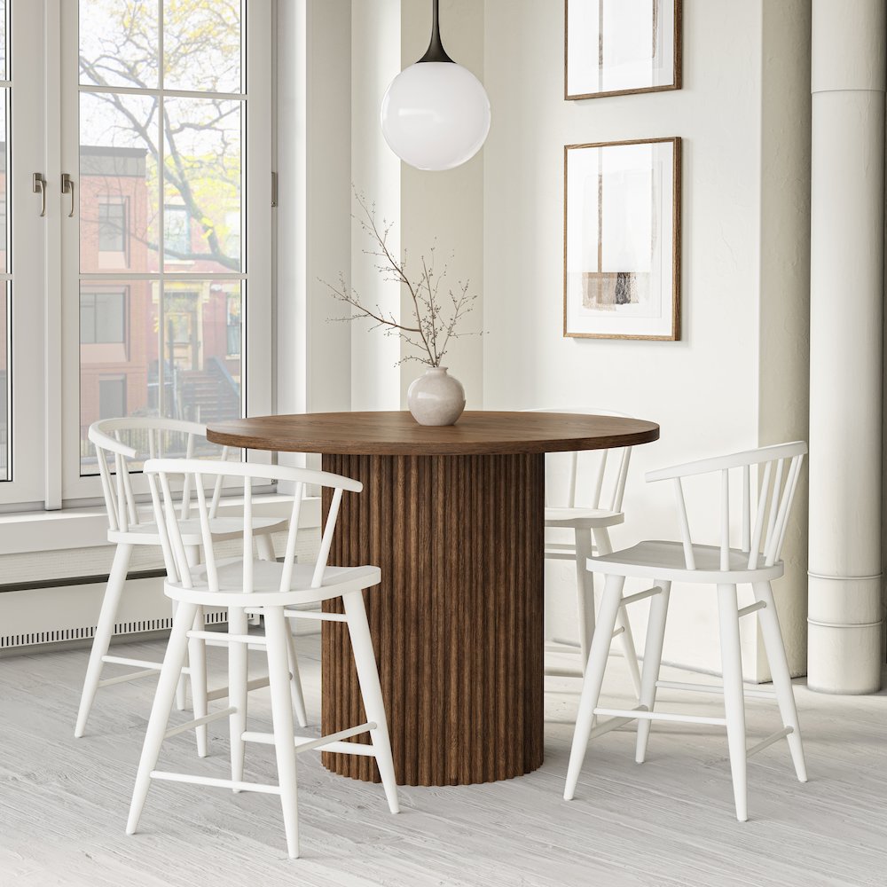 5-Piece Counter Height Dining Set with Round Table and Spindle Back Barstools. Picture 7