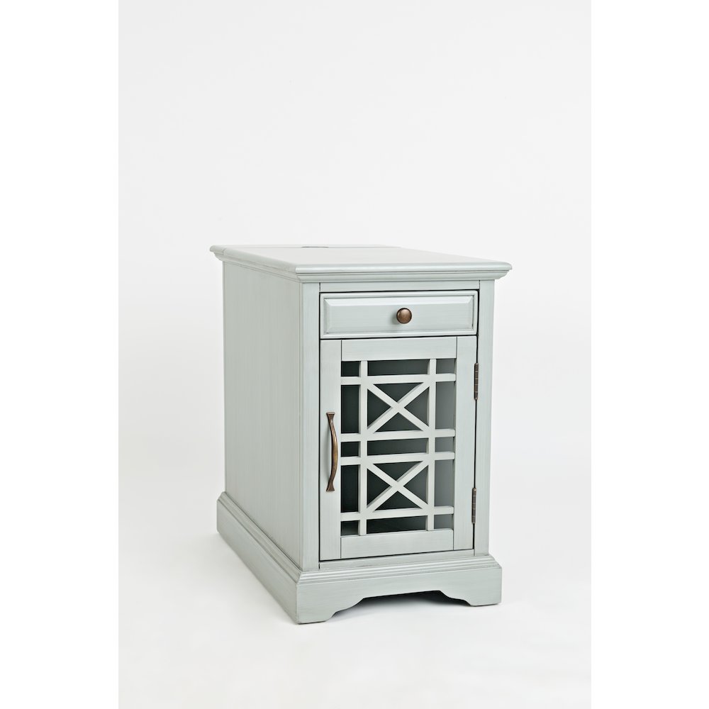 Craftsman USB Charging Chairside End Table. Picture 2