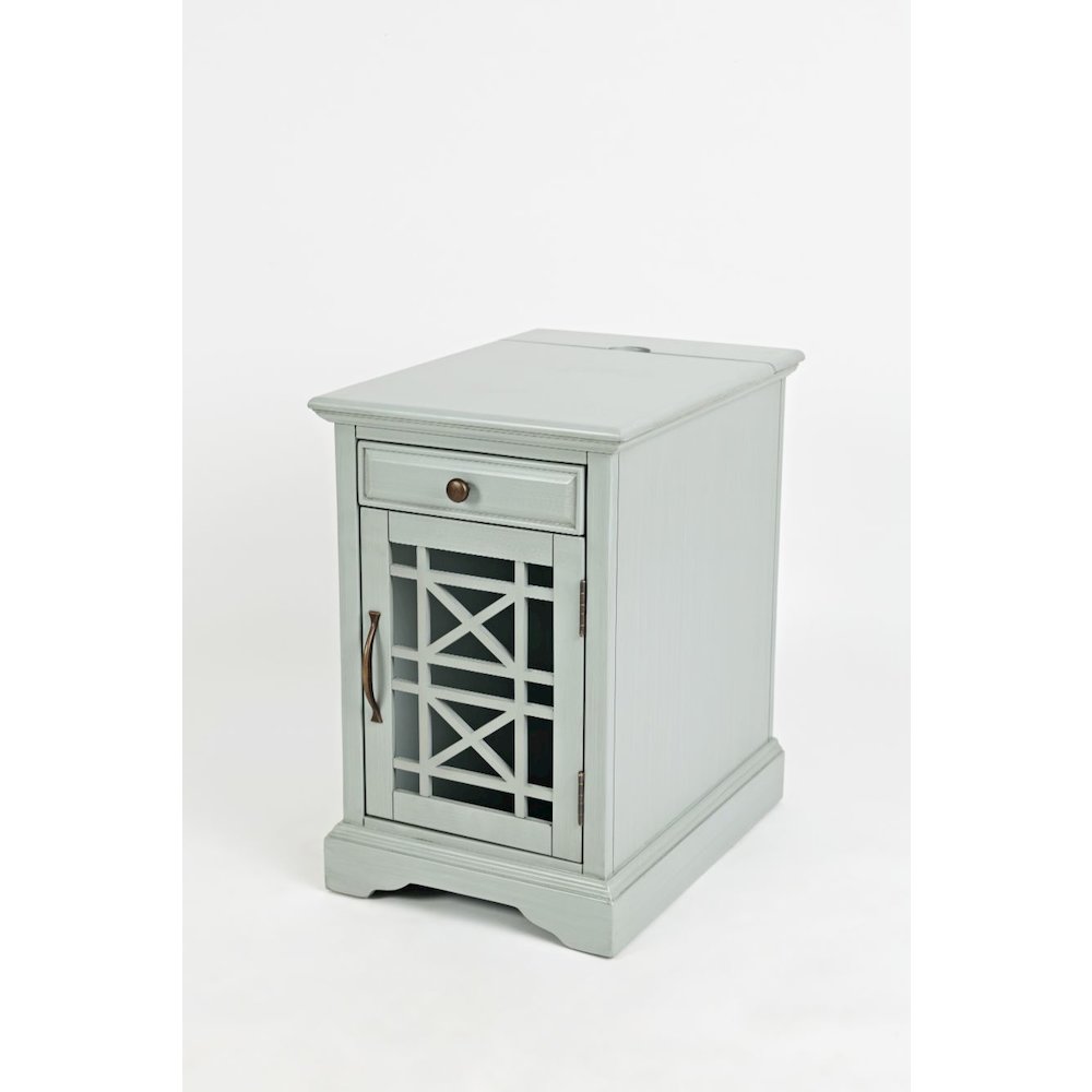 Craftsman USB Charging Chairside End Table. Picture 3