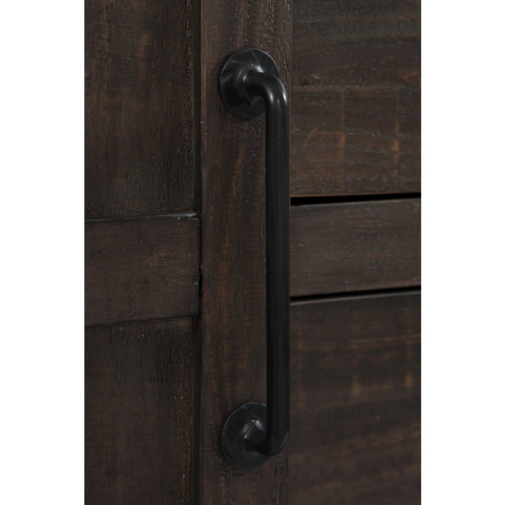 Madison County Rustic Reclaimed Pine Farmhouse Door Chest. Picture 6
