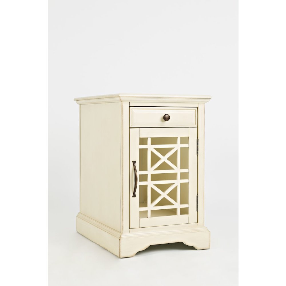 Craftsman USB Charging Chairside End Table. Picture 2
