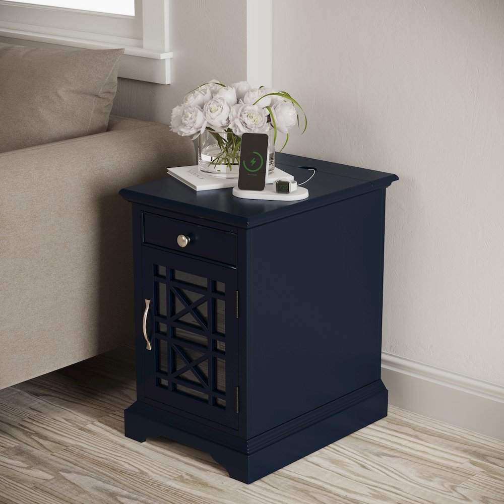 Craftsman USB Charging Chairside End Table. Picture 11