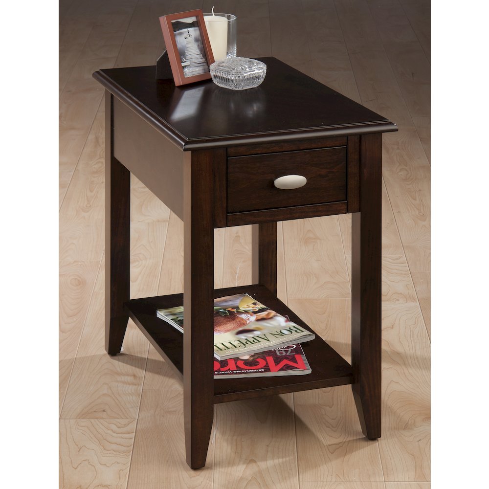 Merlot Warm Contemporary Chairside Table. Picture 3